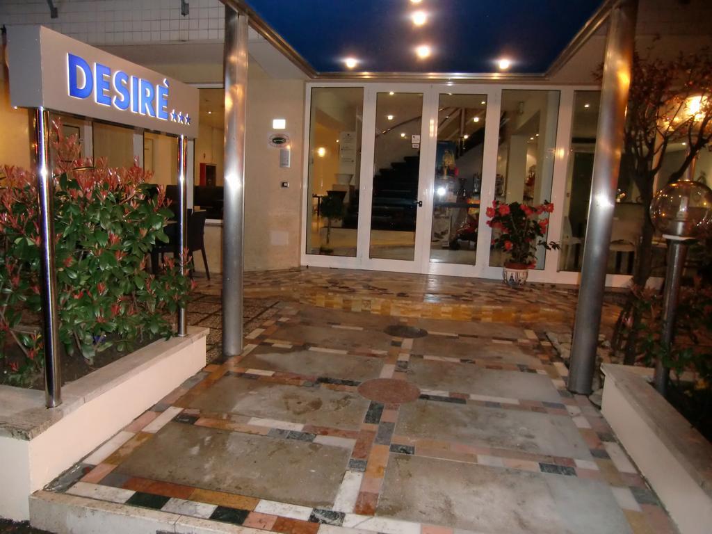 渴望酒店 里乔内 外观 照片